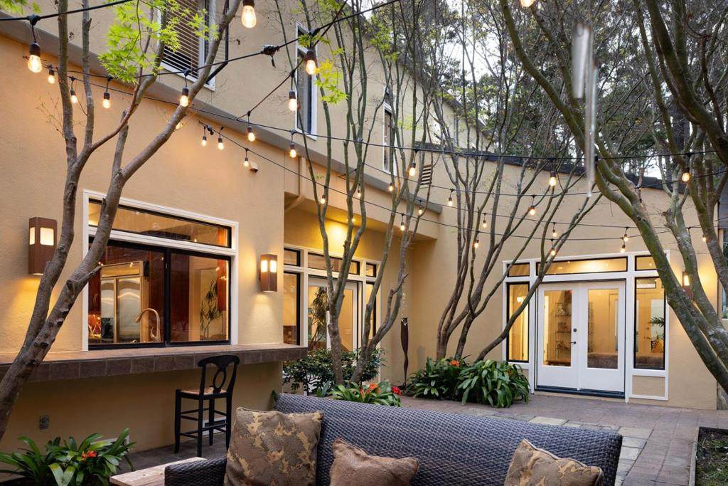 1579 Griffin Road - Photo 1