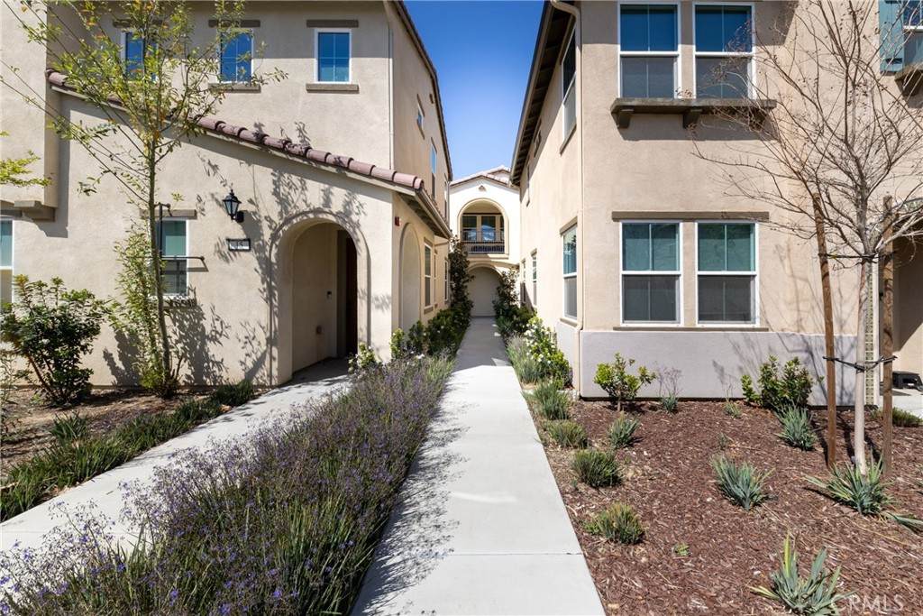 26149 Park Avenue - Photo 1