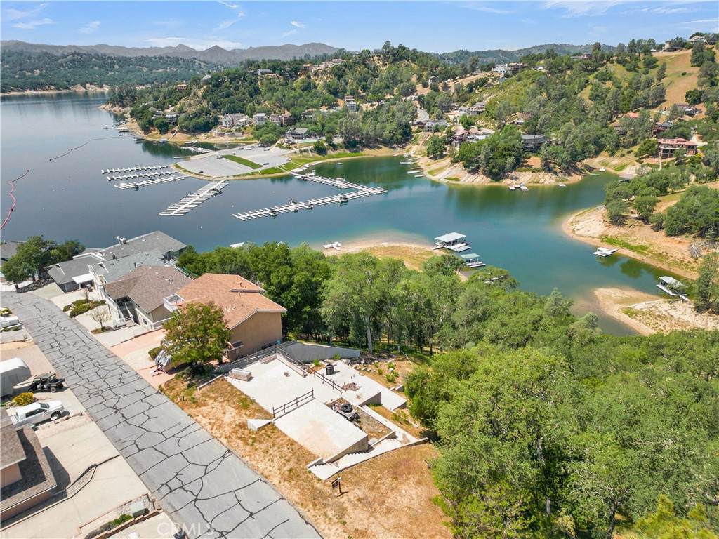 8205 Bass Point - Photo 1