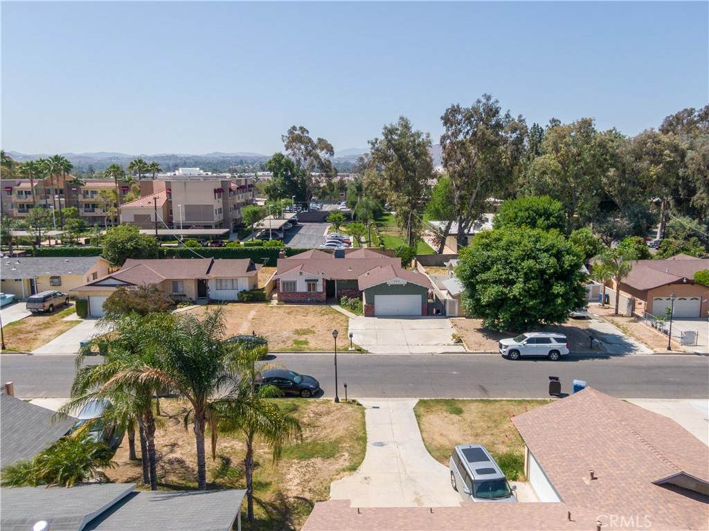9810 Sharon Avenue - Photo 1