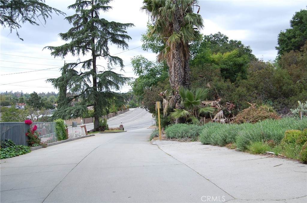 https://bt-photos.global.ssl.fastly.net/socal/orig_boomver_4_374348338-2.jpg