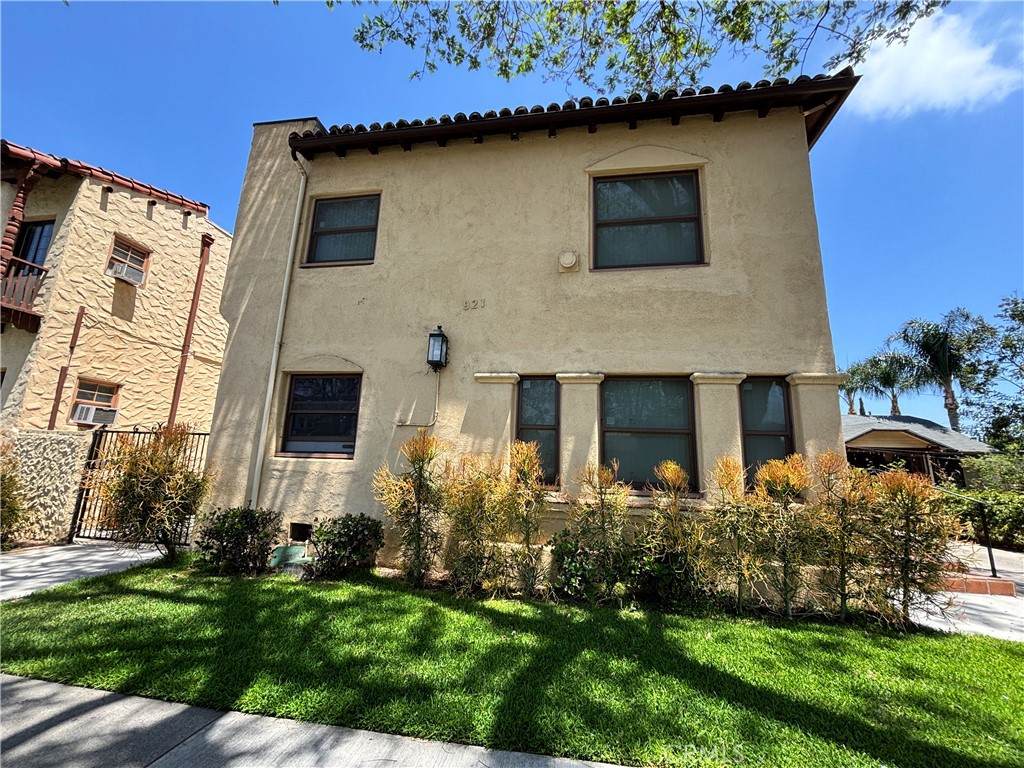 921 Lacy Street - Photo 1