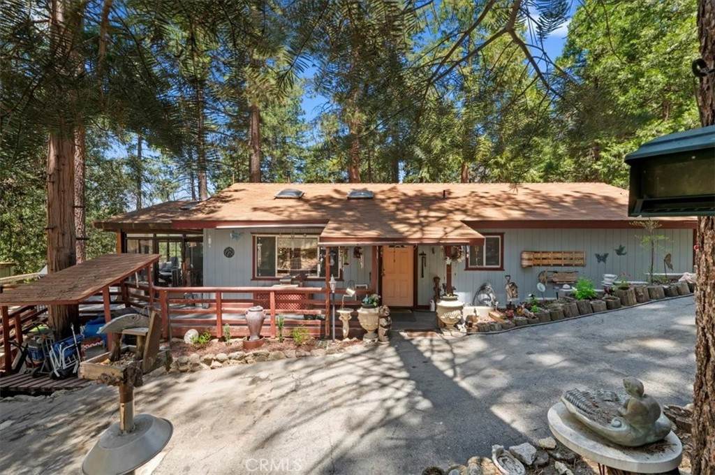 23075 Oak Leaf Lane - Photo 1
