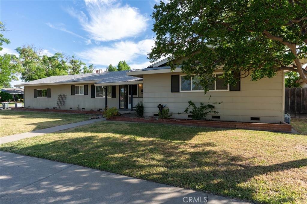 635 Brookdale Drive - Photo 1