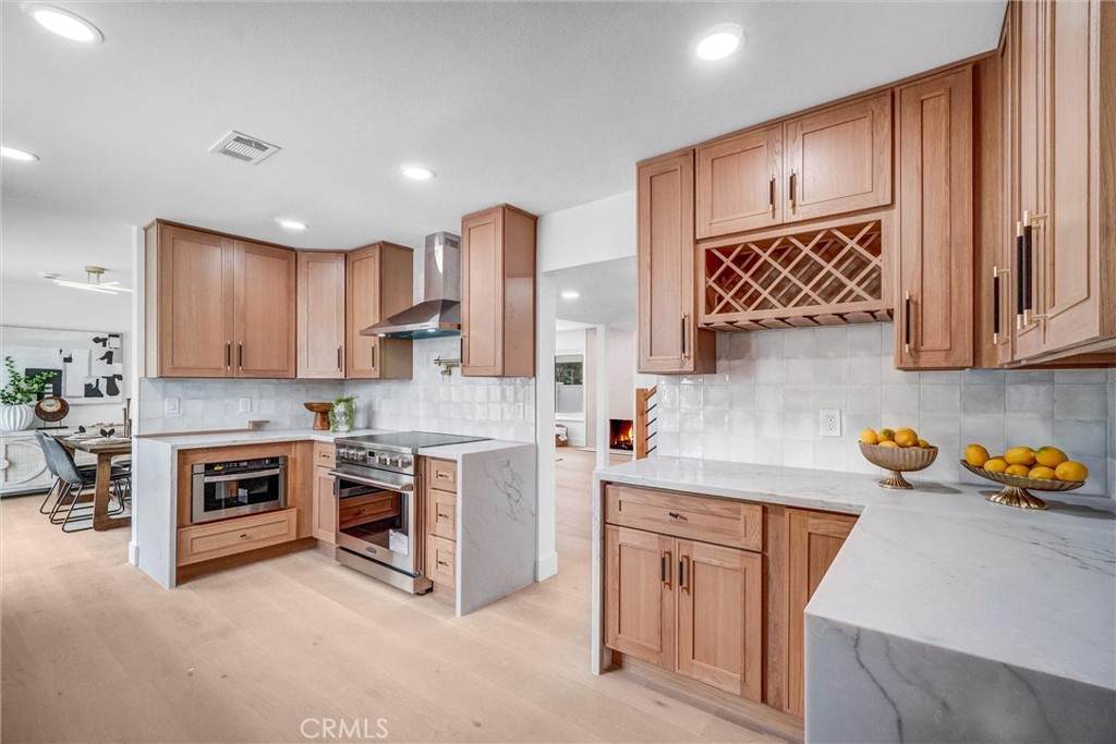 9171 Regatta Drive - Photo 1