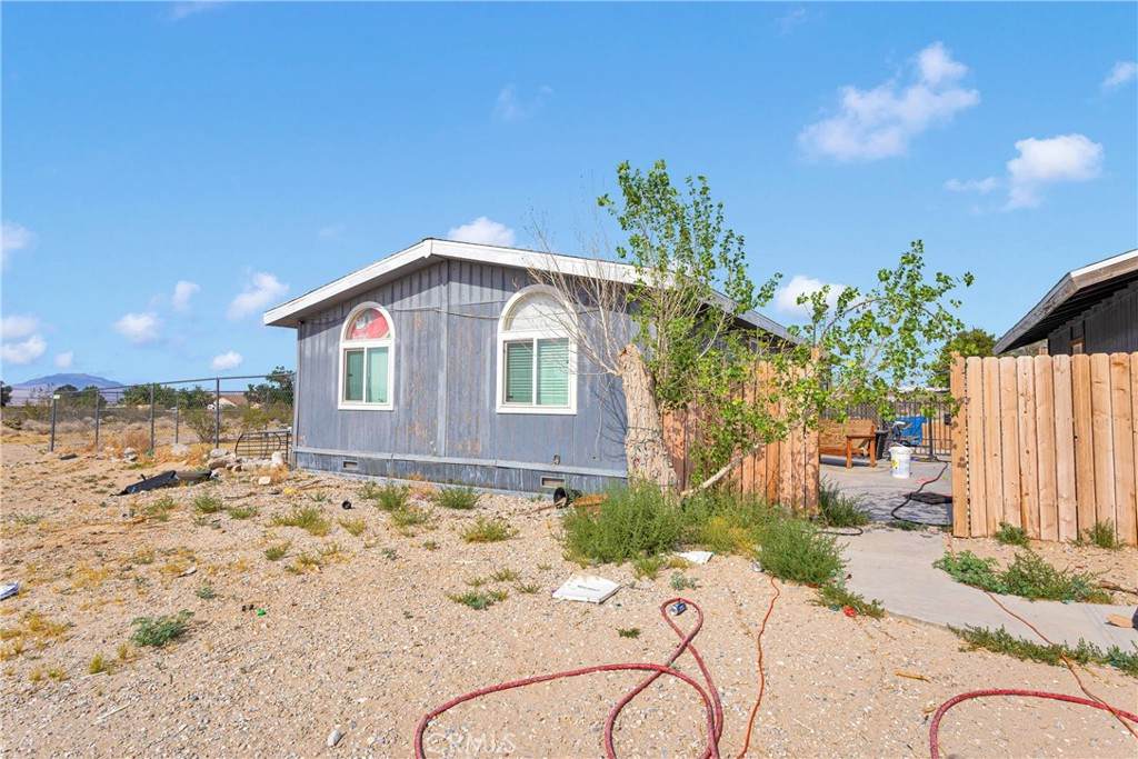 9125 Visalia Avenue - Photo 1