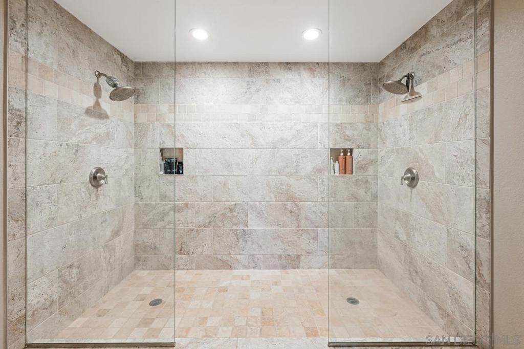 701 Fino Glen - Photo 1