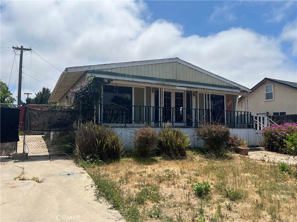 468 Neptune Drive - Photo 1