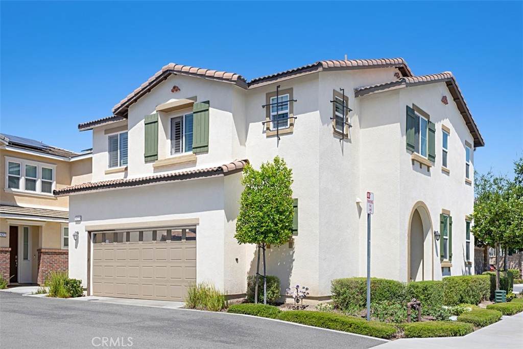 24213 Hazelnut Avenue - Photo 1
