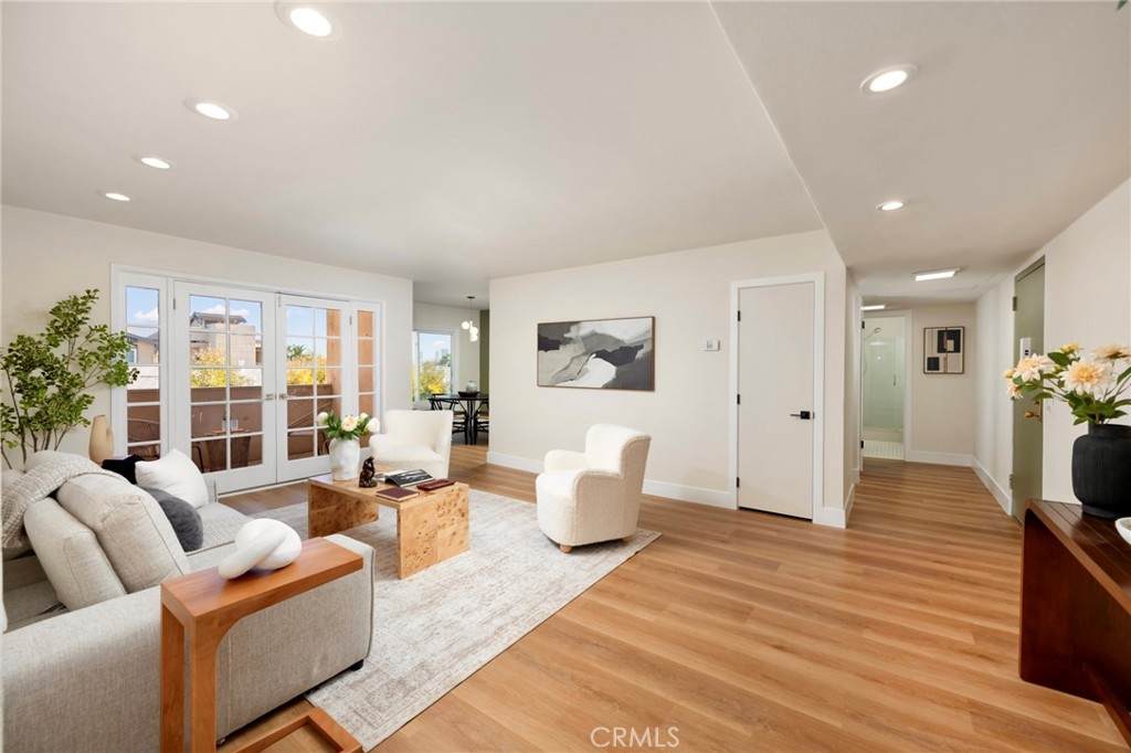 1010 Palm Avenue - Photo 1
