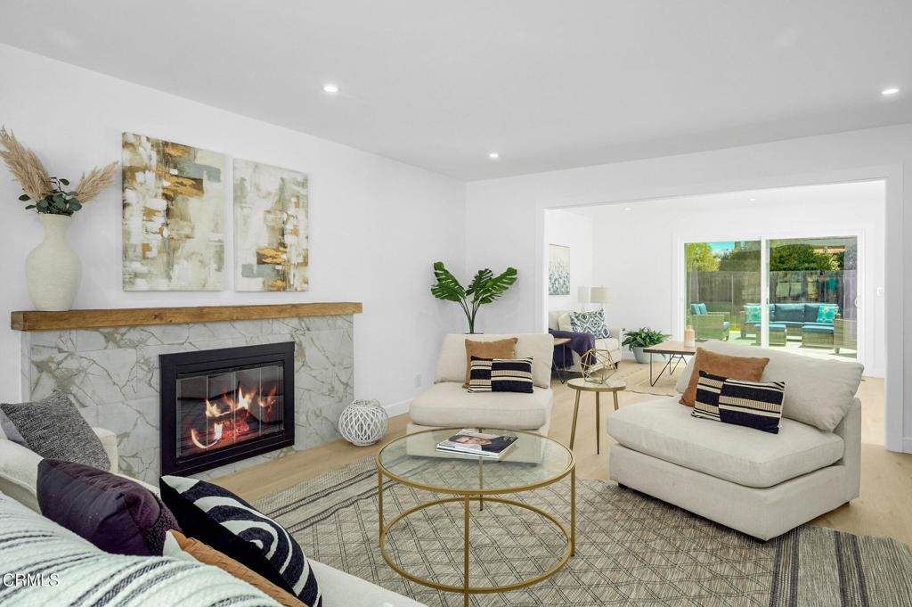 242 Redfield Ave Avenue - Photo 1