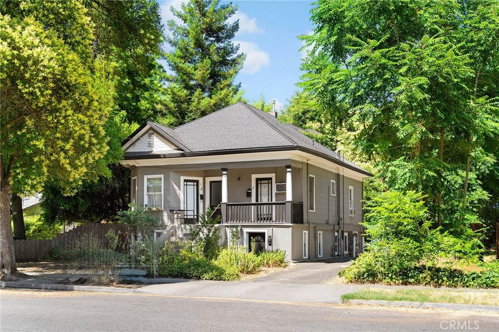 1029 Salem Street - Photo 1