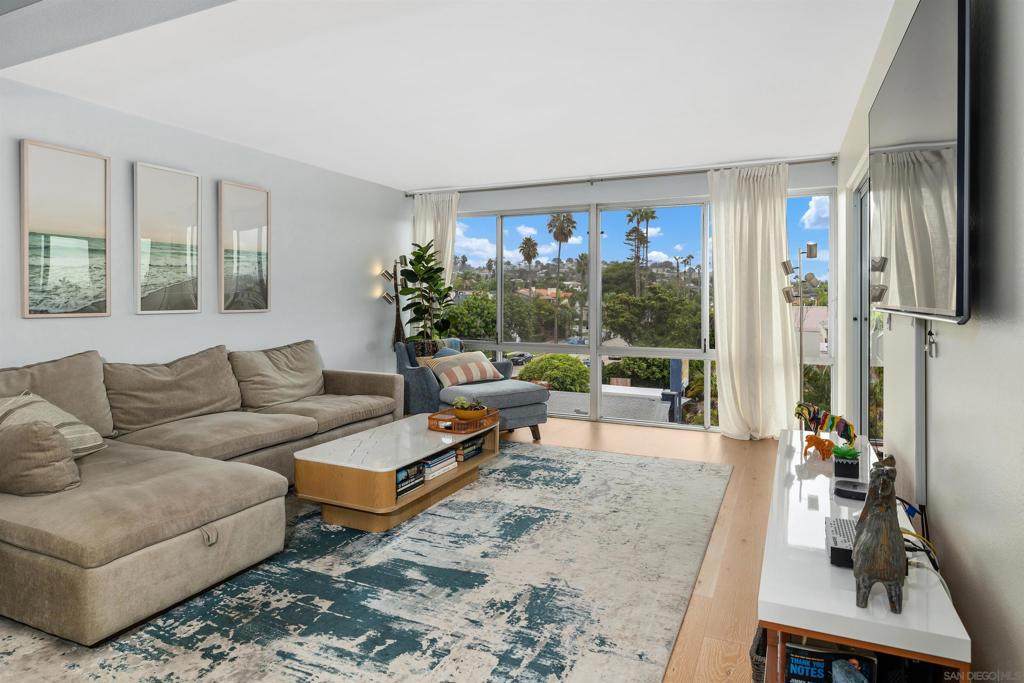 4944 Cass St. - Photo 1