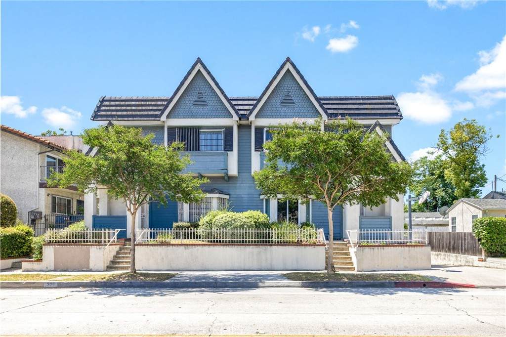 326 Hellman Avenue - Photo 1