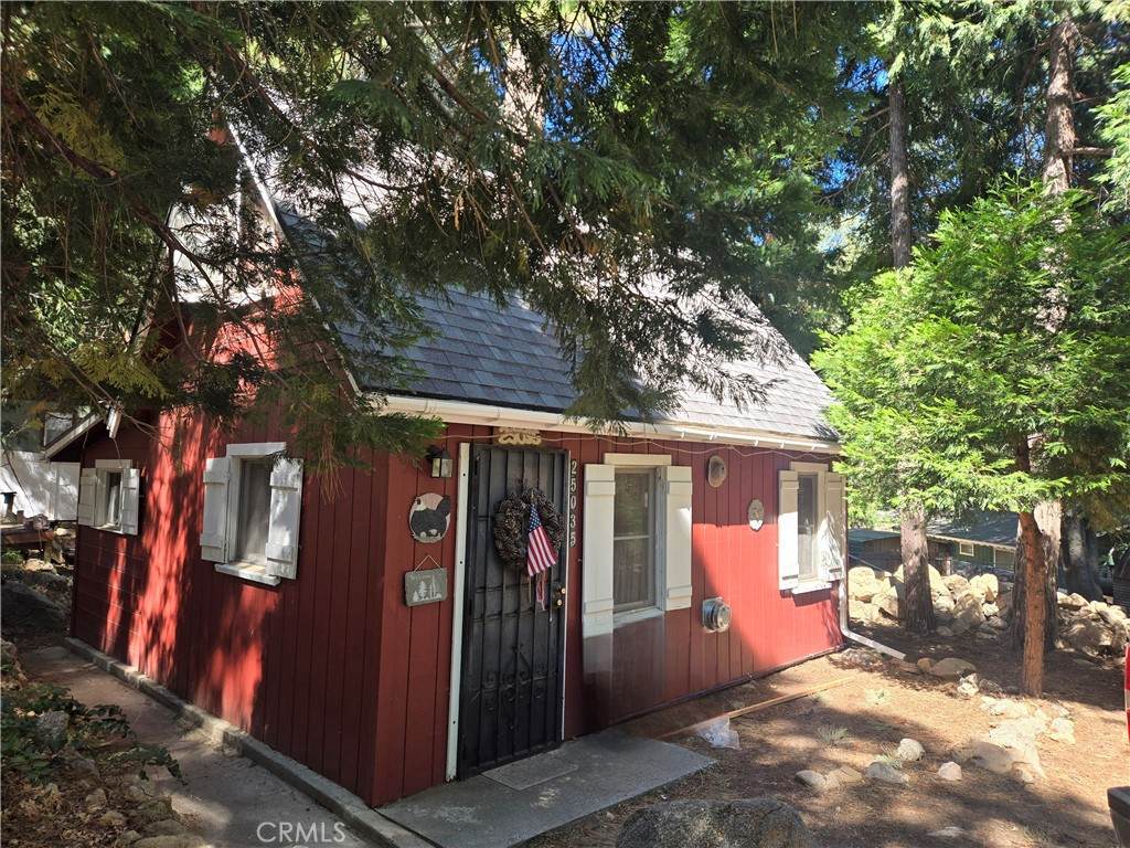 25035 Moon Drive - Photo 1