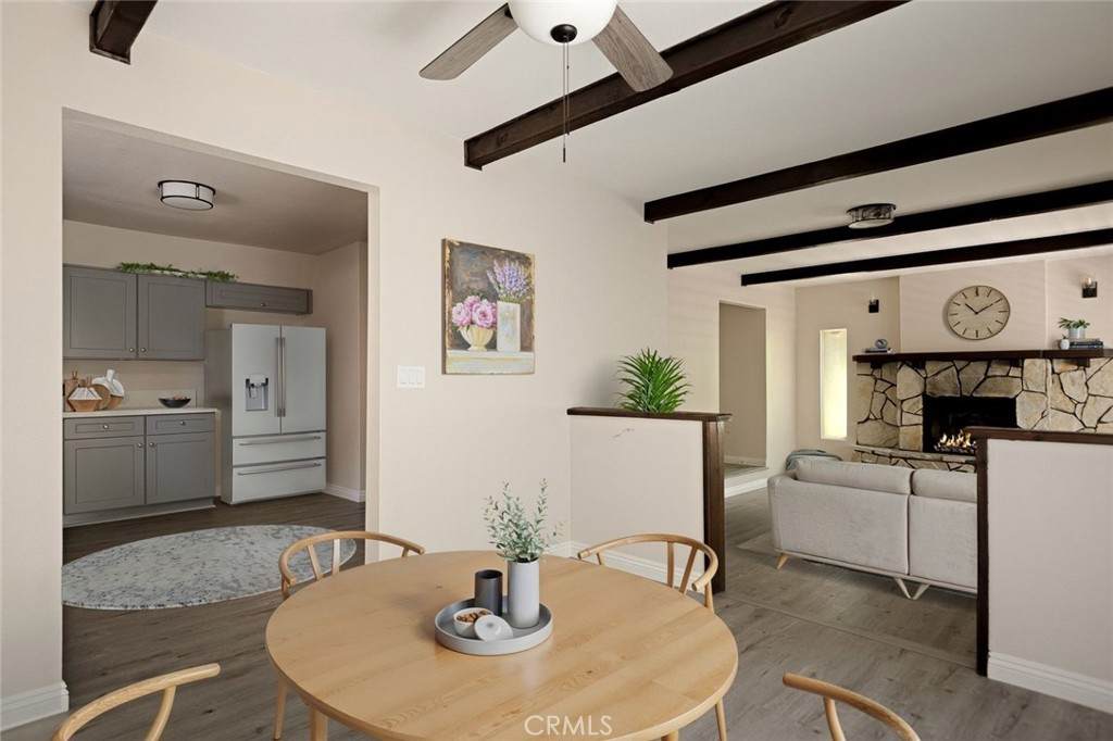 833 East Victoria - Photo 1