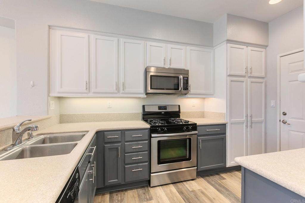 1241 Highbluff Avenue - Photo 1