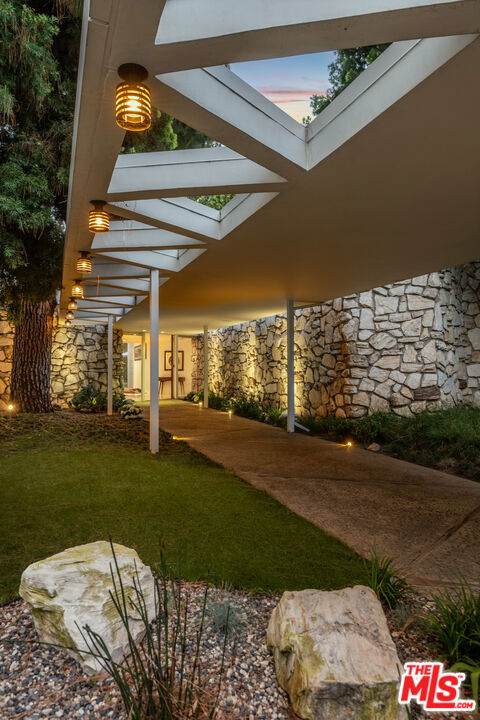 1010 Rexford Drive - Photo 1