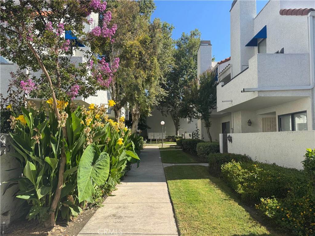 372 Park Shadow Court - Photo 1