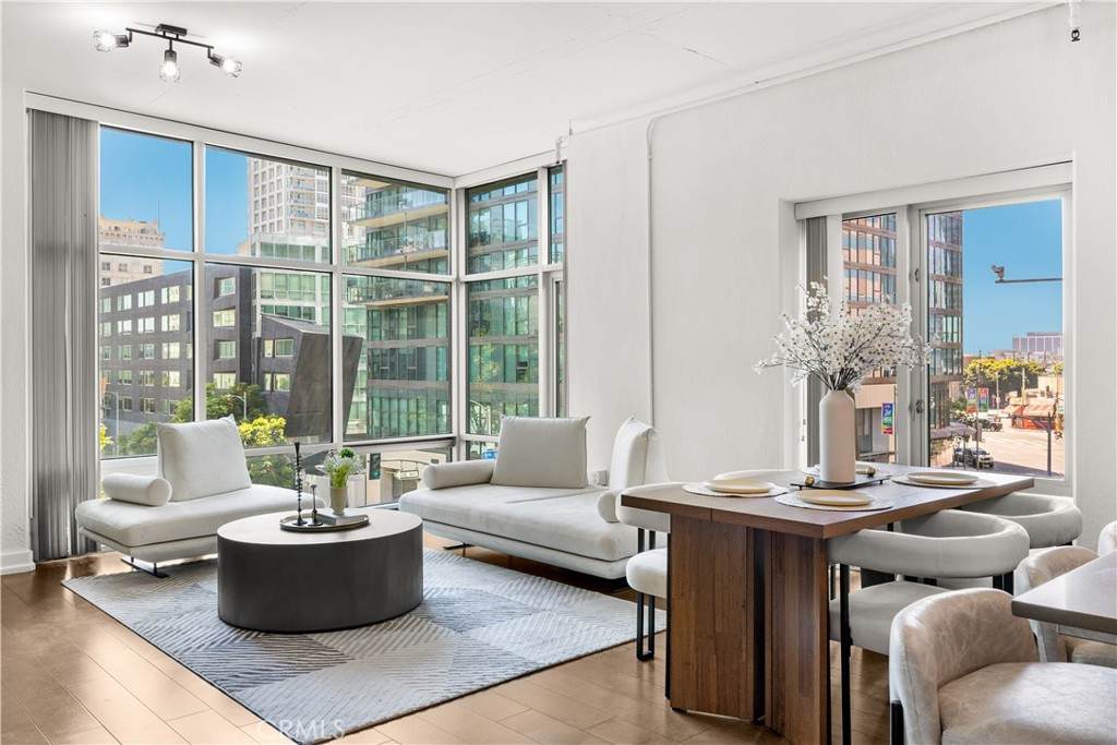 645 9th Street - Photo 1