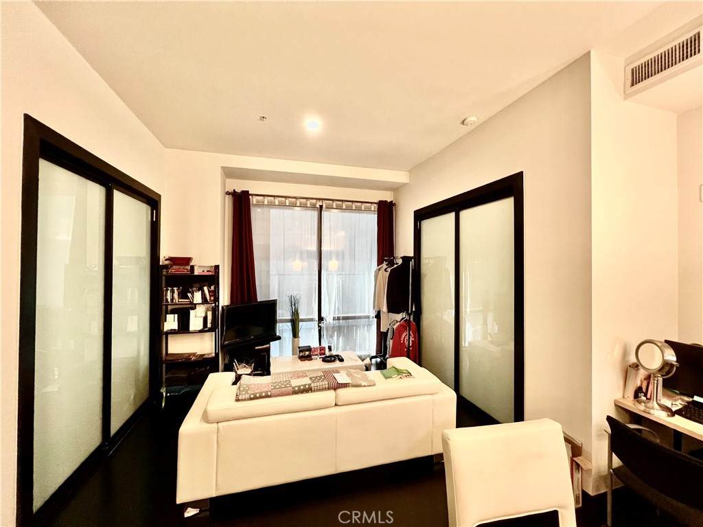 655 Hope Street - Photo 1