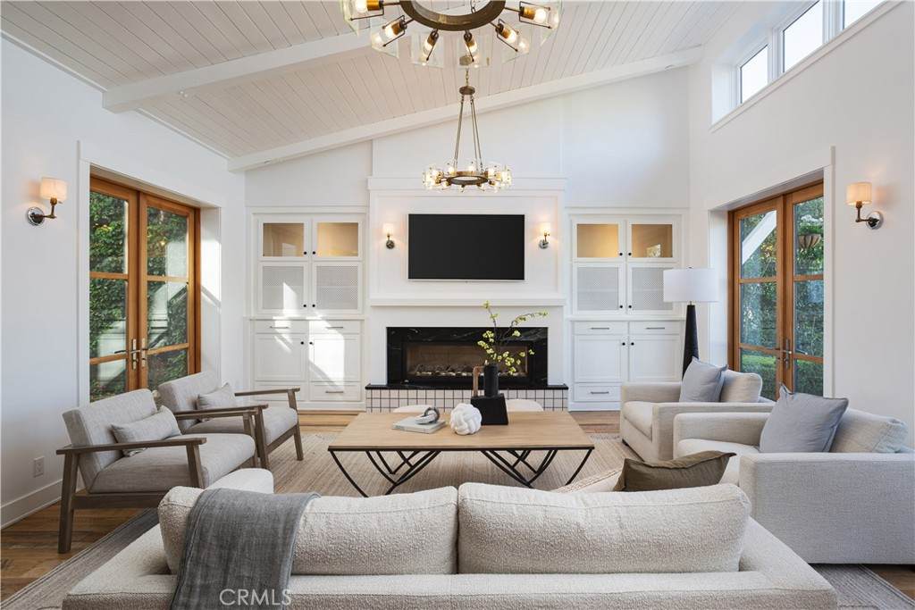 2217 Laurel Place - Photo 1