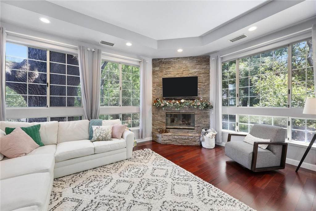 23163 Mulholland Drive - Photo 1