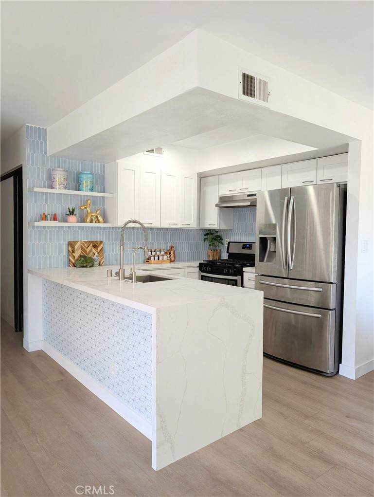 2345 Highbury Avenue - Photo 1