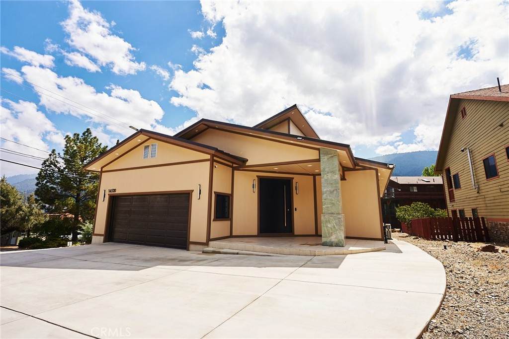 16520 Huron Drive - Photo 1