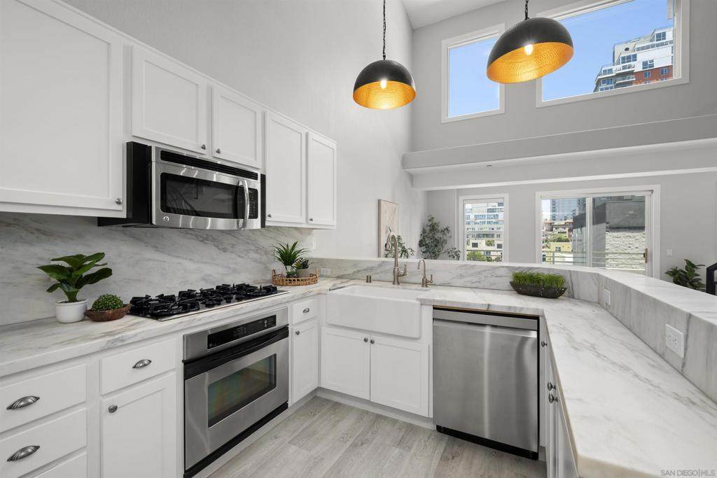 1501 India St - Photo 1