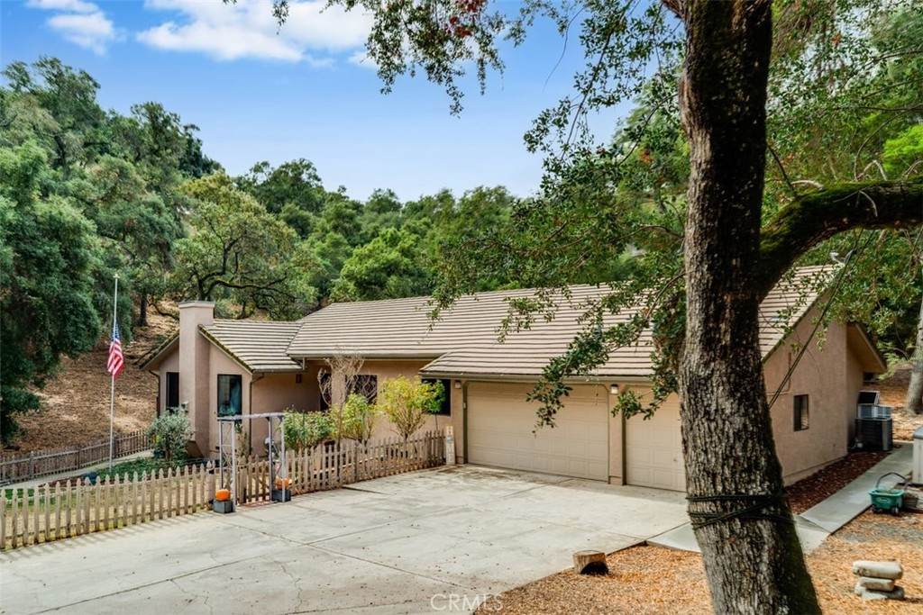 5450 Pescado Court - Photo 1