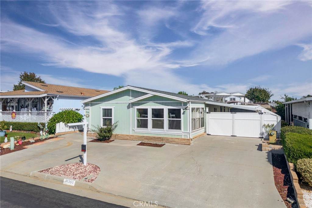 38350 Via Taffia - Photo 1