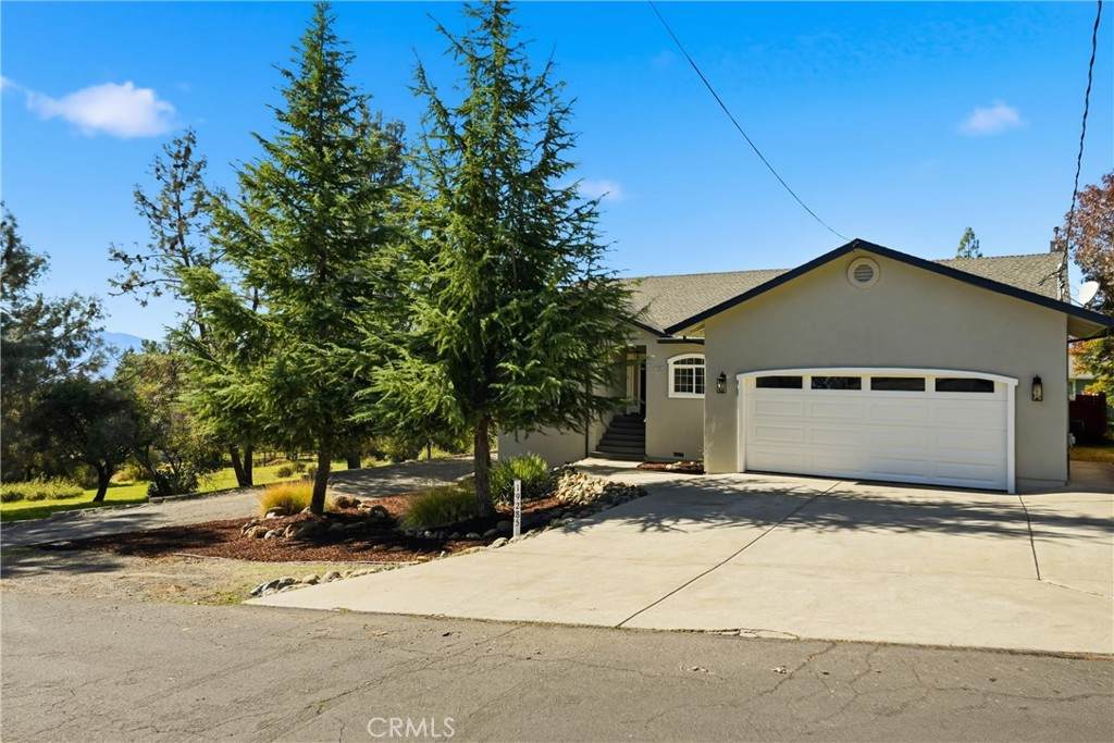 19285 Ravenhill - Photo 1