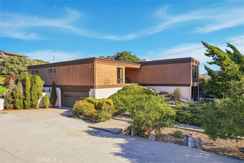 1500 Bayview Heights - Photo 1