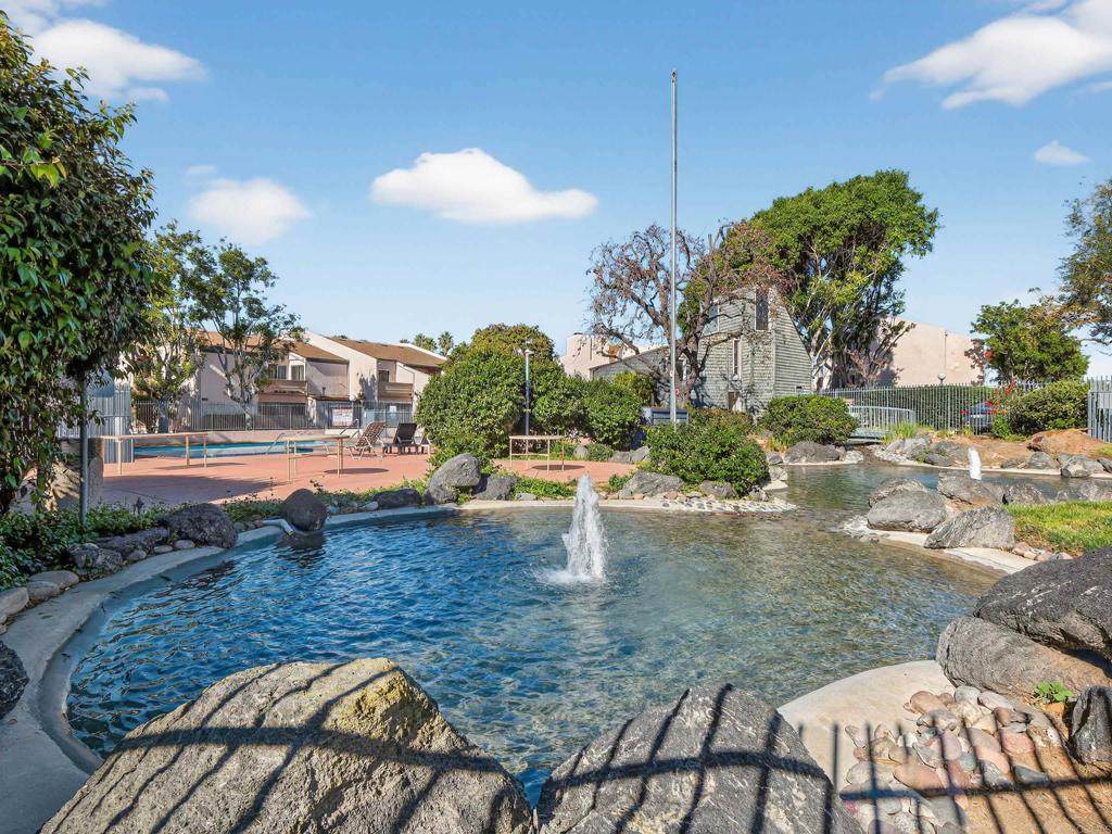 3246 Ashford Street - Photo 1