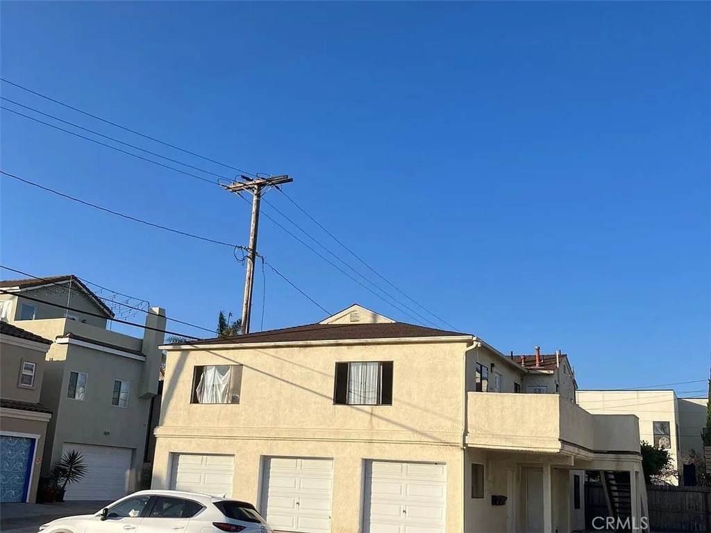 608 Olive Avenue - Photo 1