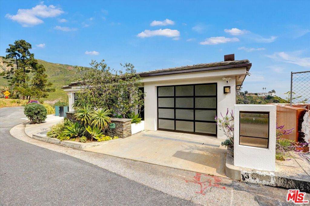 https://bt-photos.global.ssl.fastly.net/socal/orig_boomver_5_412226315-2.jpg