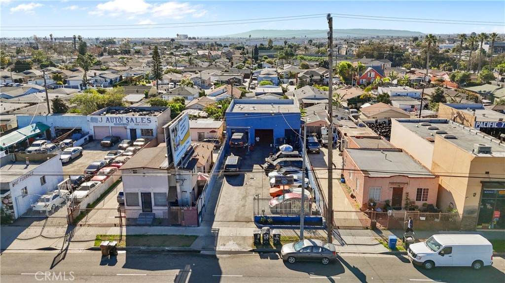 3846 Imperial - Photo 1