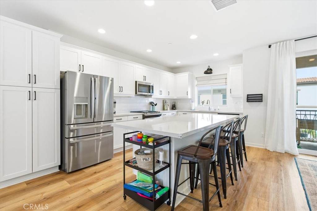 608 Shadowbrook - Photo 1