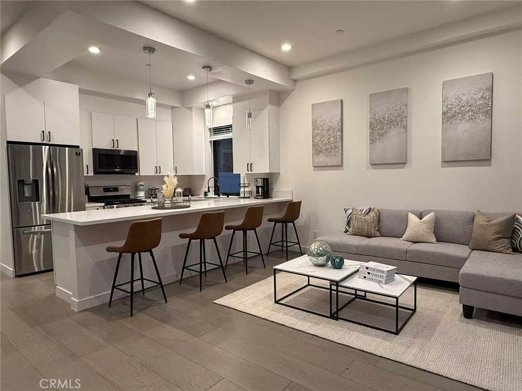 1205 Manzanita St - Photo 1