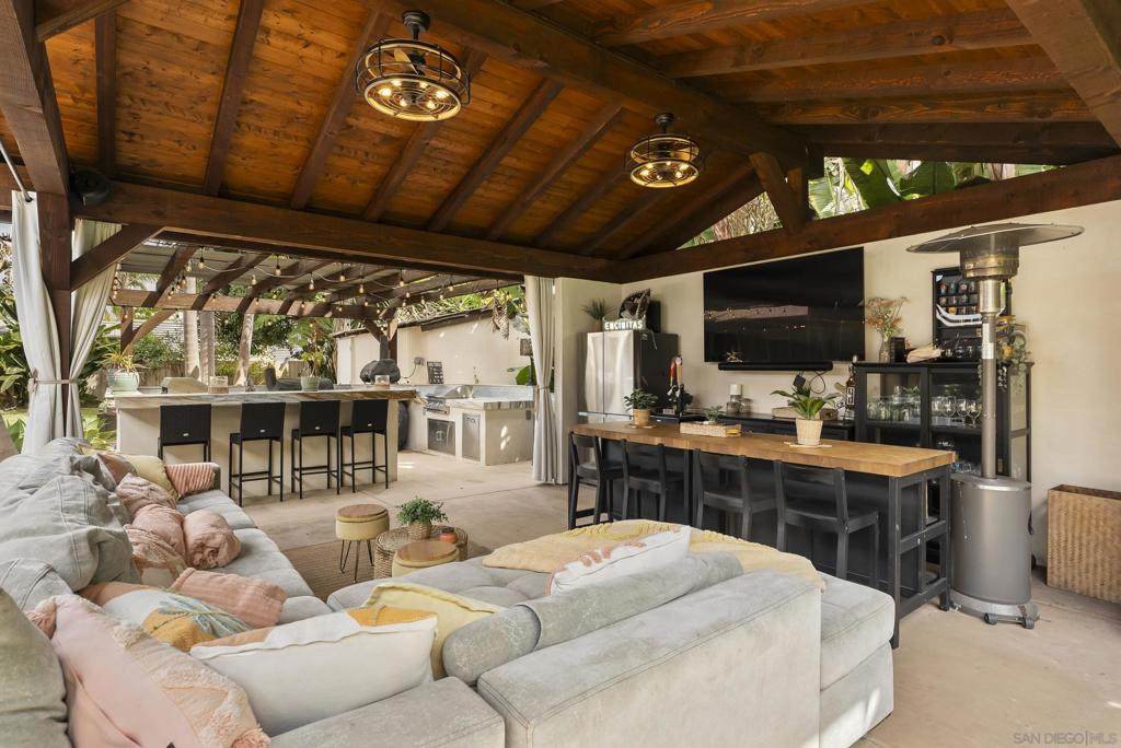 489 La Costa Ave. - Photo 1
