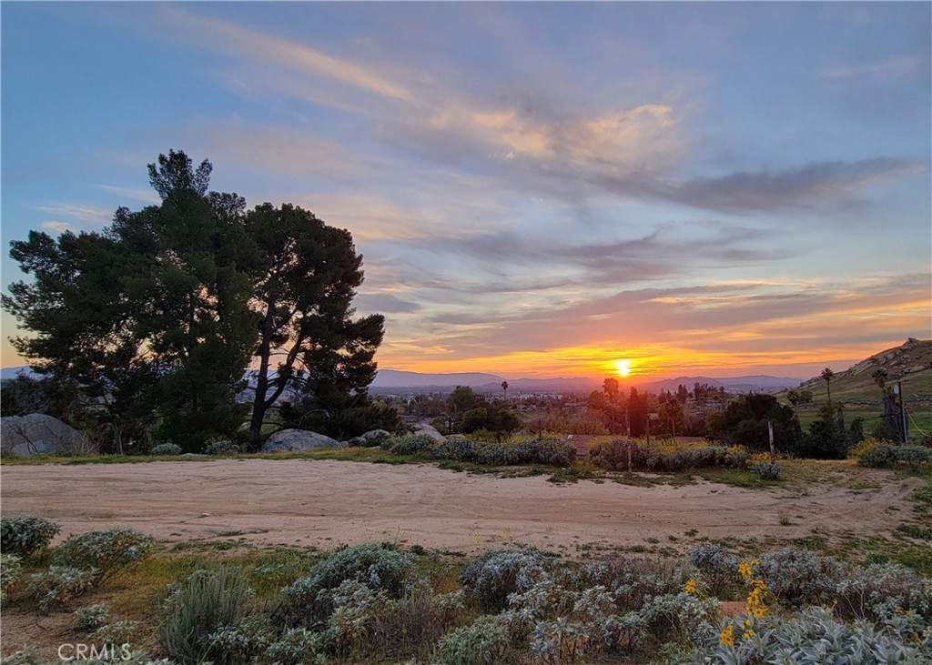2935 Galaxie Heights Road - Photo 1