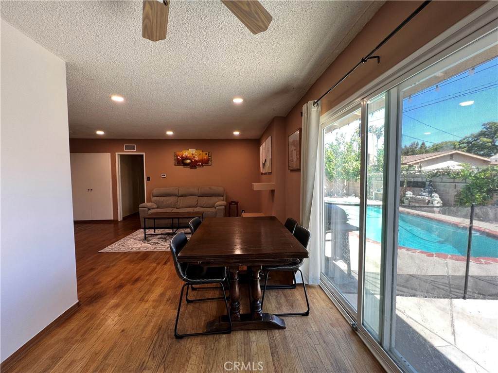 https://bt-photos.global.ssl.fastly.net/socal/orig_boomver_5_422541460-2.jpg