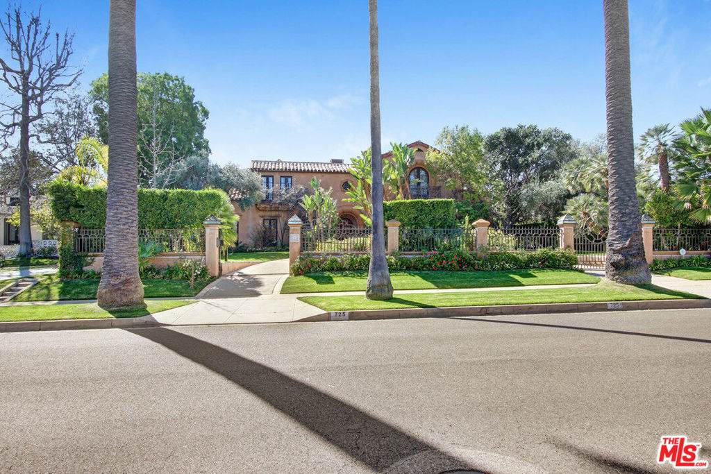 https://bt-photos.global.ssl.fastly.net/socal/orig_boomver_4_423623225-2.jpg