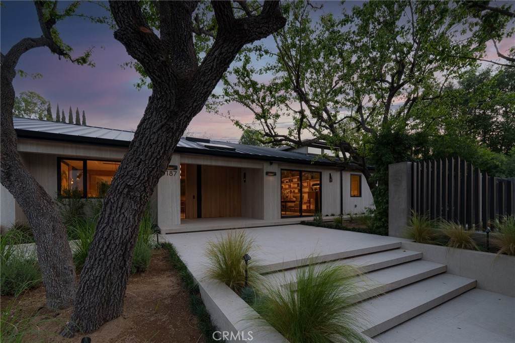 3187 Oakdell Rd - Photo 1