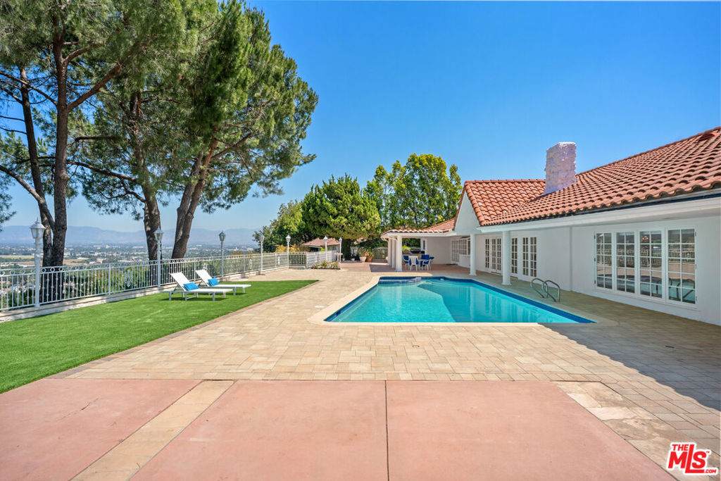 4159 Regal Oak Drive - Photo 1