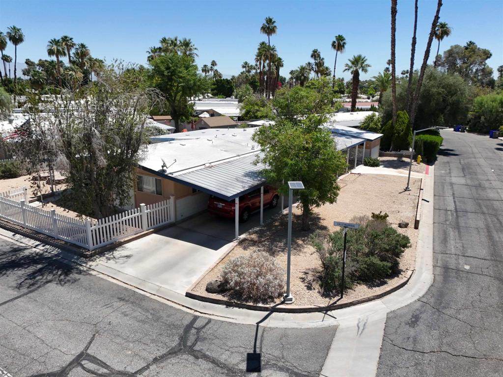 520 Calle Madrigal - Photo 1