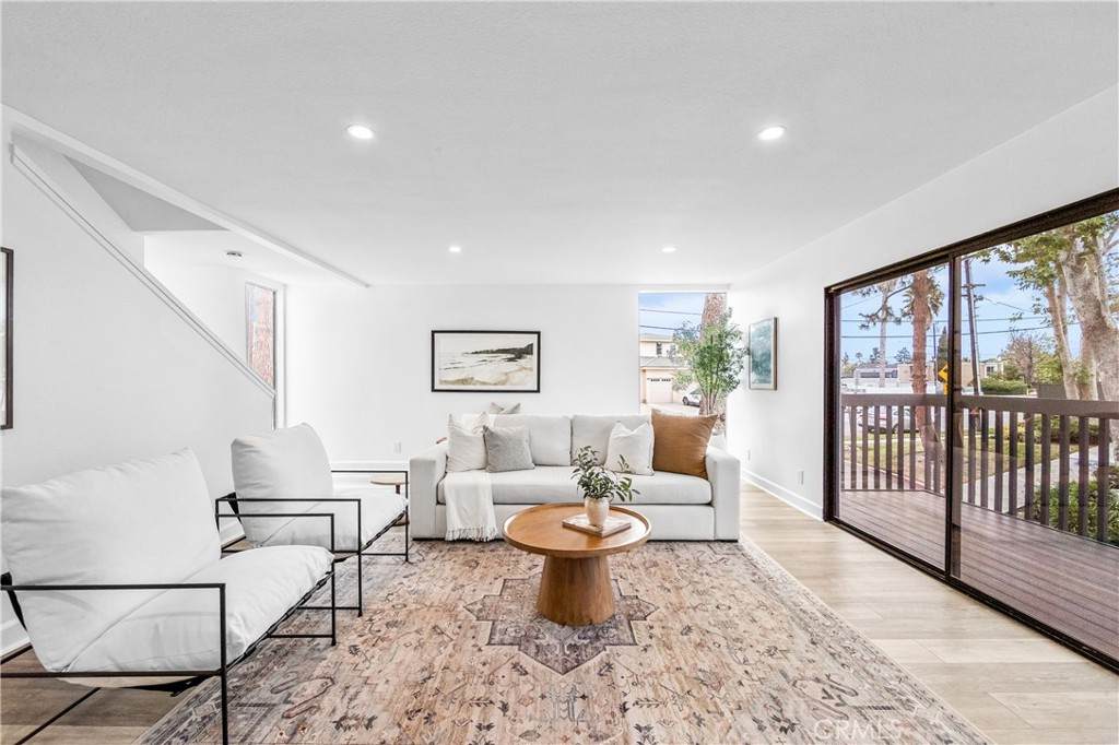 1200 Las Arenas - Photo 1