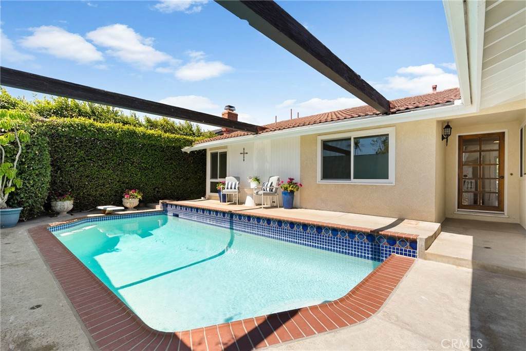 https://bt-photos.global.ssl.fastly.net/socal/orig_boomver_3_433359405-2.jpg