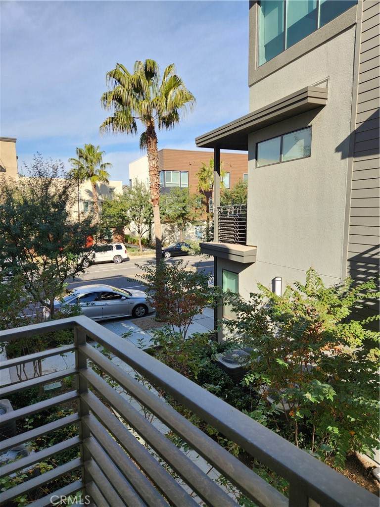 https://bt-photos.global.ssl.fastly.net/socal/orig_boomver_4_442050605-2.jpg